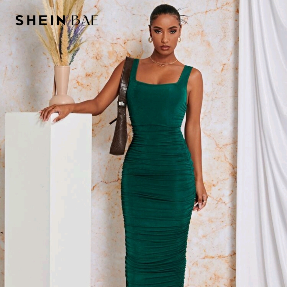 SHEIN BAE Emerald Midi Dress